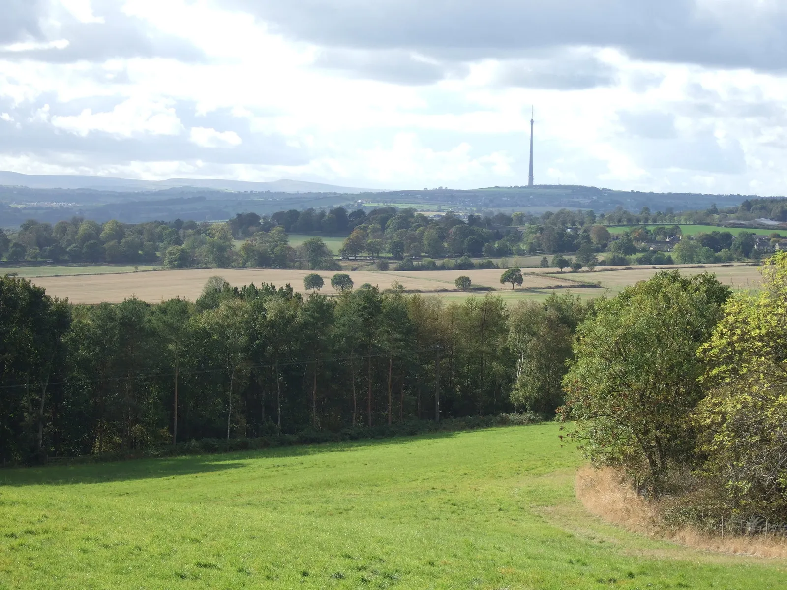 Photo showing: View from Woolley Edge Lane