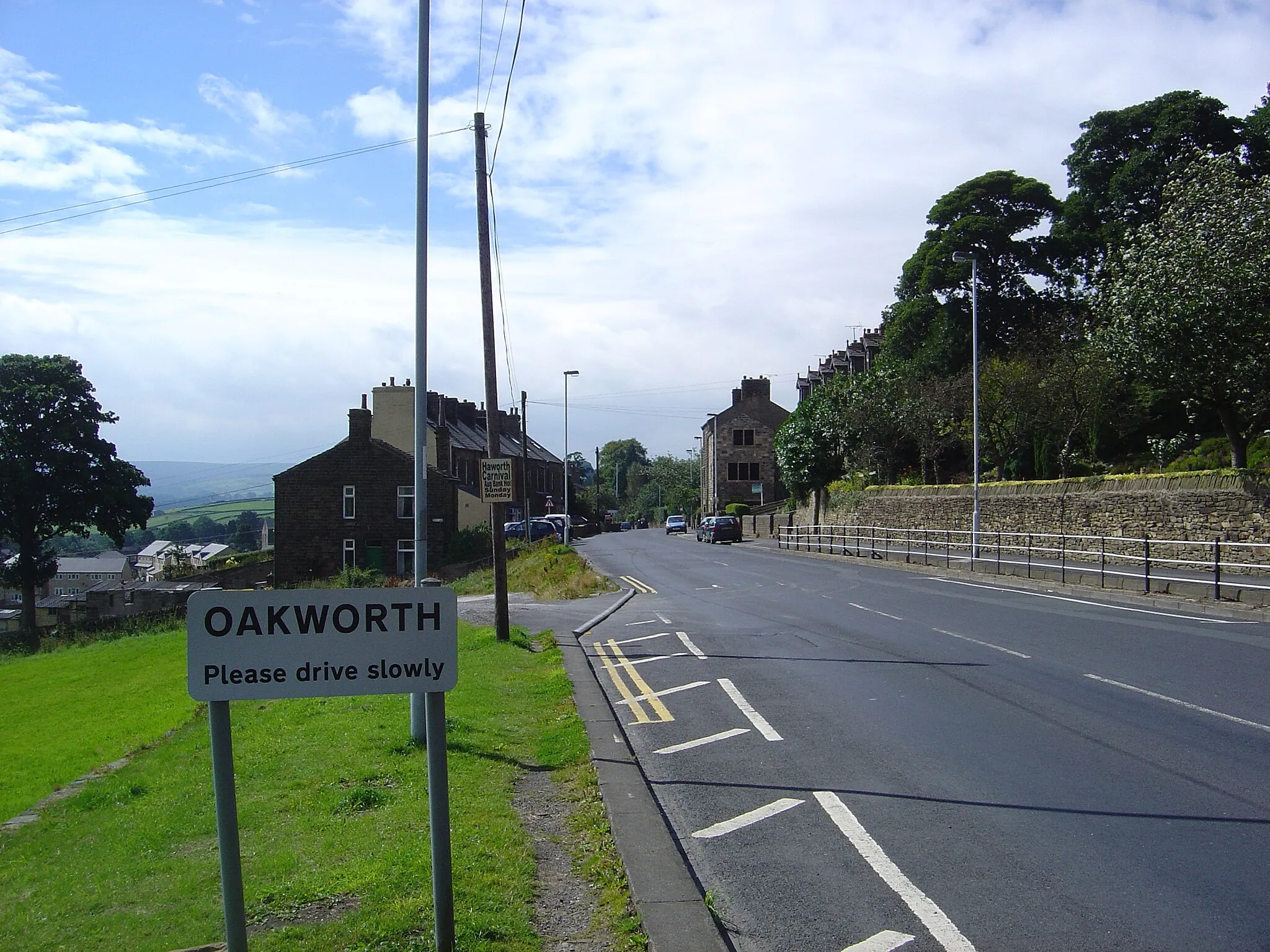 Photo showing: Oakworth, West Yorkshire 29th August 2005.  This photo is free to use.  Copyright SpaceMonkey
According to statement written on its talk page----