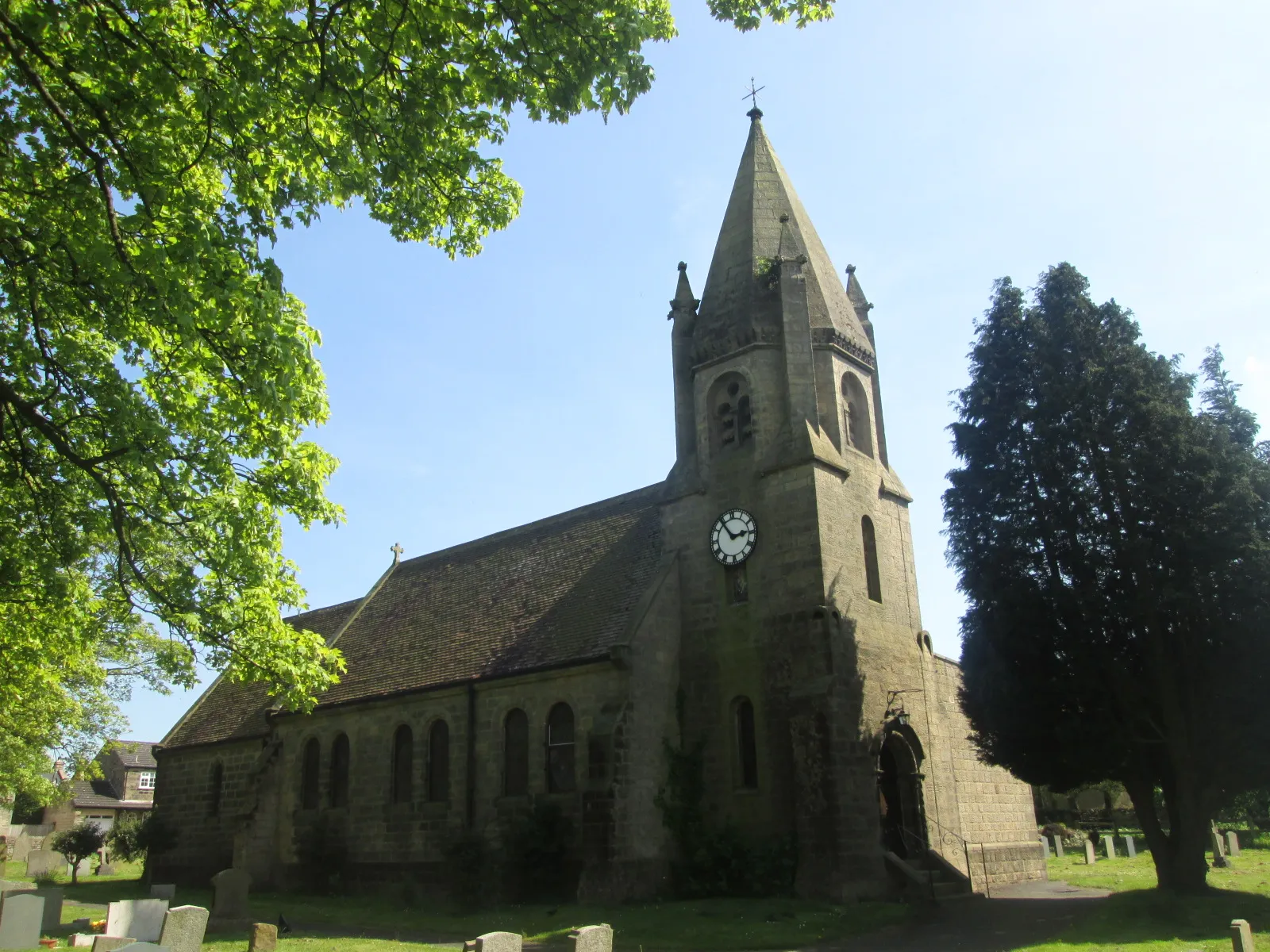 Photo showing: St Andrew's Church, Burnt Yates