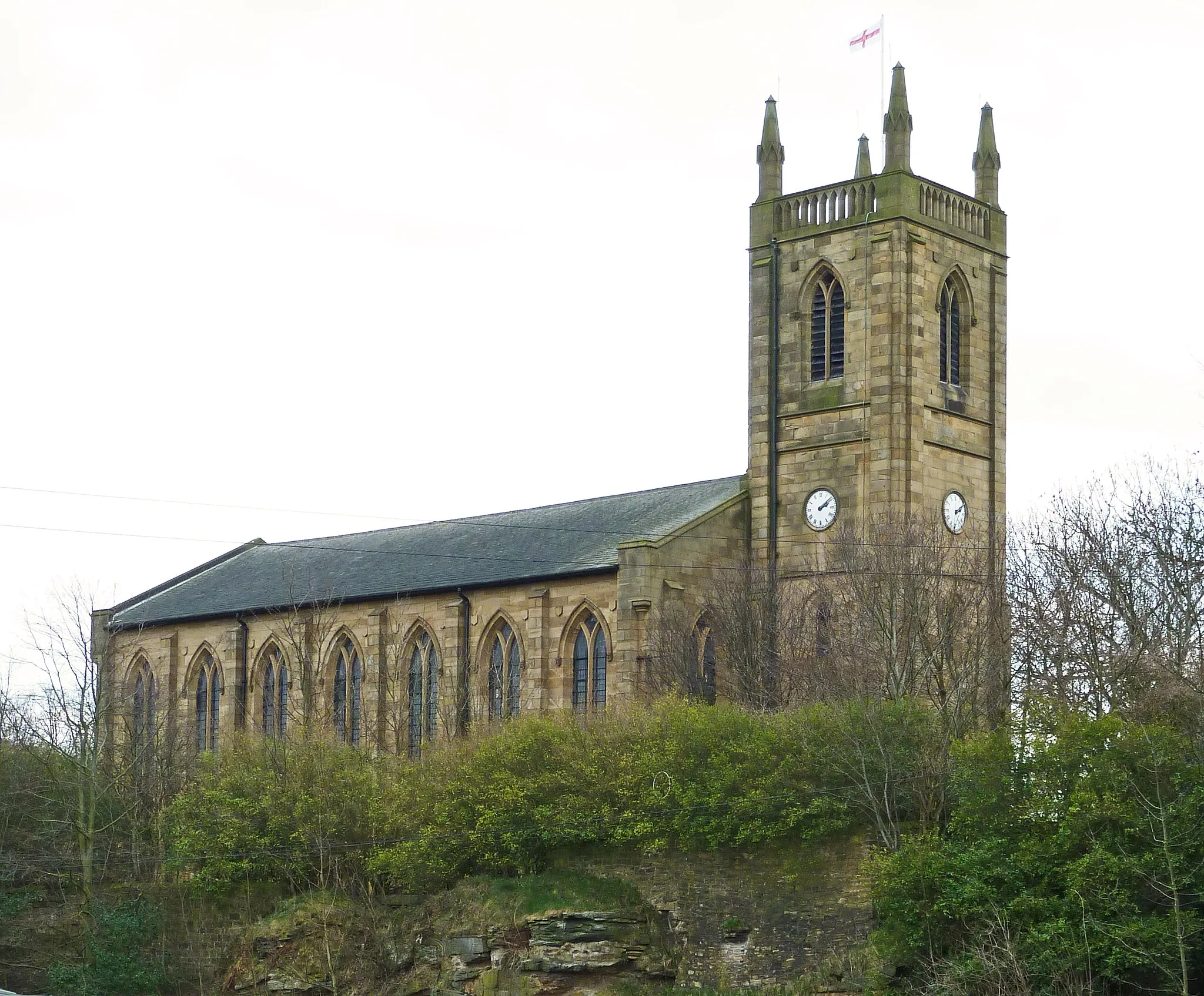 Photo showing: St Paul, Hanging Heaton