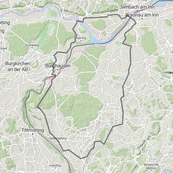 Zemljevid v pomanjšavi "Ranshofen - Eggelsberg - Hartberg - Ostermiething - Aussichtsturm - Burghausen - Stammham - Schloßberg - Ranshofen" kolesarske inspiracije v Oberösterreich, Austria. Generirano z načrtovalcem kolesarskih poti Tarmacs.app