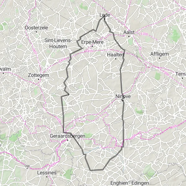 Miniature de la carte de l'inspiration cycliste "Parcours sur route dans la campagne flamande" dans la Prov. Oost-Vlaanderen, Belgium. Générée par le planificateur d'itinéraire cycliste Tarmacs.app