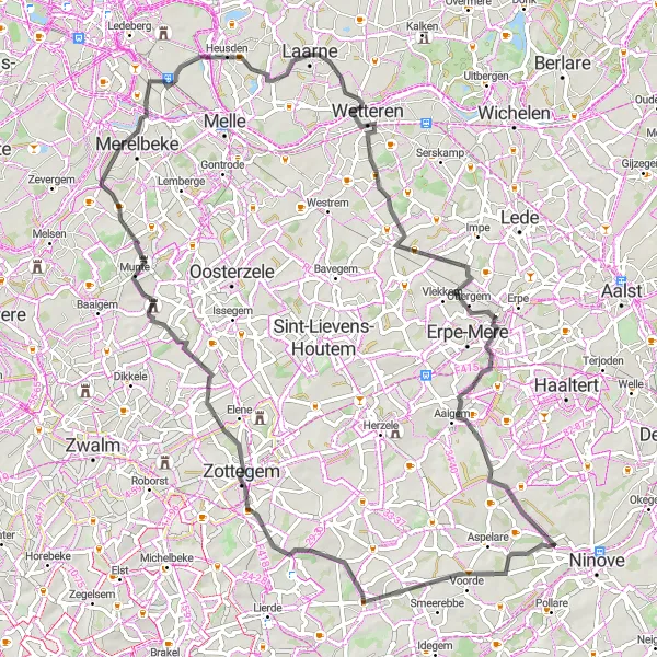 Miniatuurkaart van de fietsinspiratie "Rondrit vanuit Outer via Ophasselt, Munte, Heusden en Heldergem" in Prov. Oost-Vlaanderen, Belgium. Gemaakt door de Tarmacs.app fietsrouteplanner