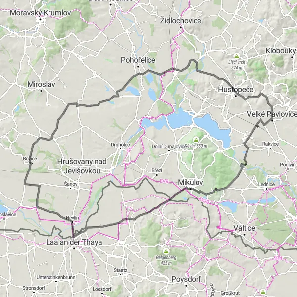 Miniatura mapy "Trasa do Mikulova" - trasy rowerowej w Jihovýchod, Czech Republic. Wygenerowane przez planer tras rowerowych Tarmacs.app