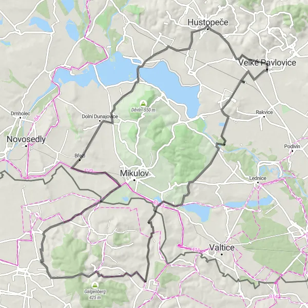 Miniatura mapy "Trasa do Velké Pavlovice" - trasy rowerowej w Jihovýchod, Czech Republic. Wygenerowane przez planer tras rowerowych Tarmacs.app