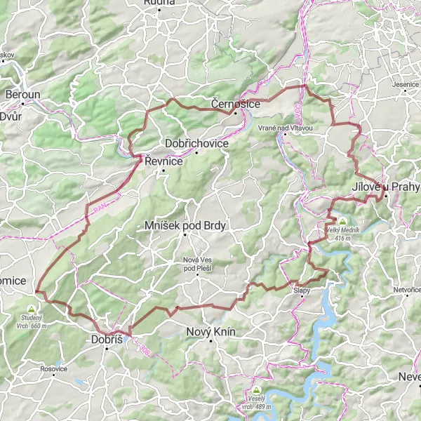 Miniaturní mapa "Gravel: Jílové - Kulhánek - Nová Ves - Přestavlky - Toulcovy Maštale - Kamenice - Ďábel - Králova stolice - Hradec - Malý Chlumec - Spirka - Malá Víska - Hlásná - Třebaň - Cukrák - Úhonice - Haknová - Obecní úřad - Černošice - Tři zvonky - rozhledna Hradiště - Závist - Hvězdonice - Kamenný vrch - Kytín - Jílové" inspirace pro cyklisty v oblasti Střední Čechy, Czech Republic. Vytvořeno pomocí plánovače tras Tarmacs.app