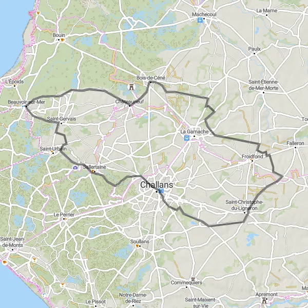 Miniature de la carte de l'inspiration cycliste "Sentiers de l'Arrière-Pays" dans la Pays de la Loire, France. Générée par le planificateur d'itinéraire cycliste Tarmacs.app