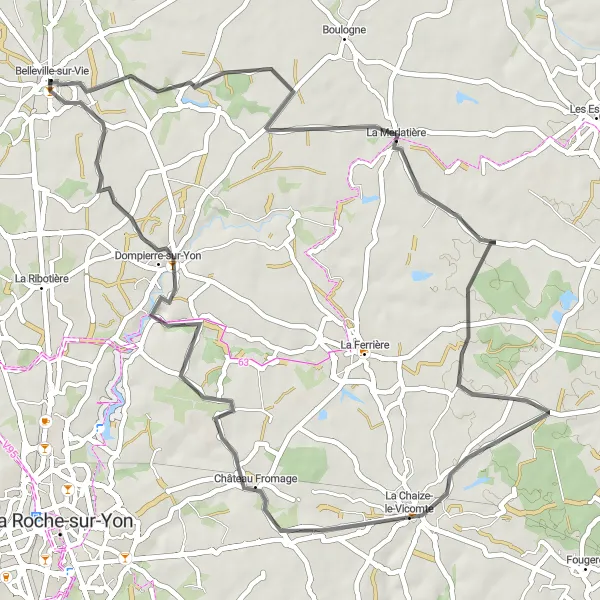 Miniature de la carte de l'inspiration cycliste "Boucle des Trois Villages" dans la Pays de la Loire, France. Générée par le planificateur d'itinéraire cycliste Tarmacs.app