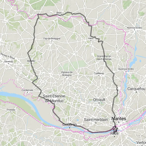 Miniature de la carte de l'inspiration cycliste "Escapade Historique et Naturelle" dans la Pays de la Loire, France. Générée par le planificateur d'itinéraire cycliste Tarmacs.app