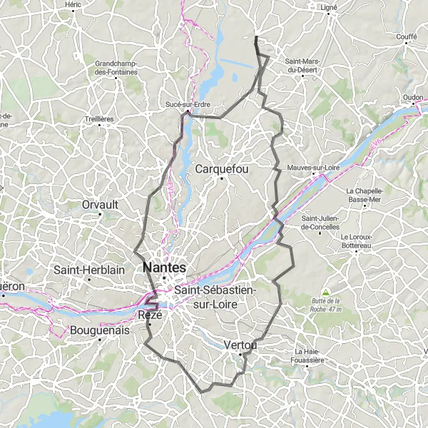 Miniature de la carte de l'inspiration cycliste "Sur les Traces de l'Architecture Moderne" dans la Pays de la Loire, France. Générée par le planificateur d'itinéraire cycliste Tarmacs.app