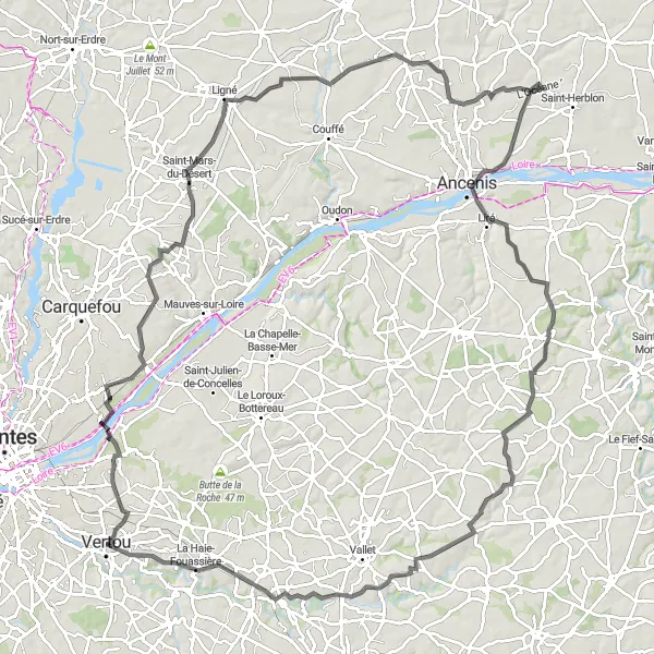 Miniature de la carte de l'inspiration cycliste "Loire Valley Road Cycling Tour" dans la Pays de la Loire, France. Générée par le planificateur d'itinéraire cycliste Tarmacs.app