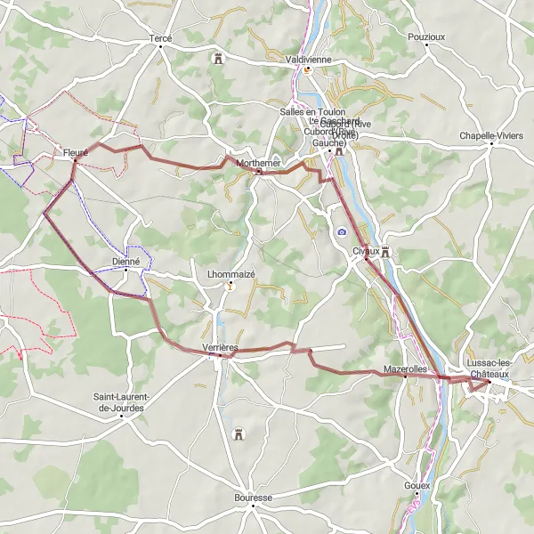 Miniature de la carte de l'inspiration cycliste "Parcours des châteaux en gravel" dans la Poitou-Charentes, France. Générée par le planificateur d'itinéraire cycliste Tarmacs.app