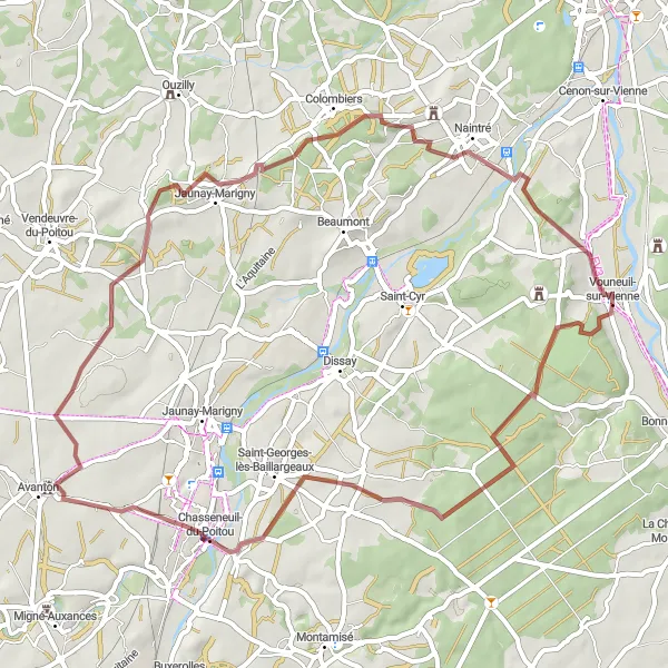 Miniature de la carte de l'inspiration cycliste "Circuit de la Vallée du Vienne en Gravel" dans la Poitou-Charentes, France. Générée par le planificateur d'itinéraire cycliste Tarmacs.app