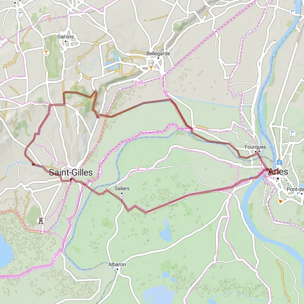 Miniatuurkaart van de fietsinspiratie "Gravelroute rond Arles: Nécropole des Alyscamps naar Les Alpilles" in Provence-Alpes-Côte d’Azur, France. Gemaakt door de Tarmacs.app fietsrouteplanner