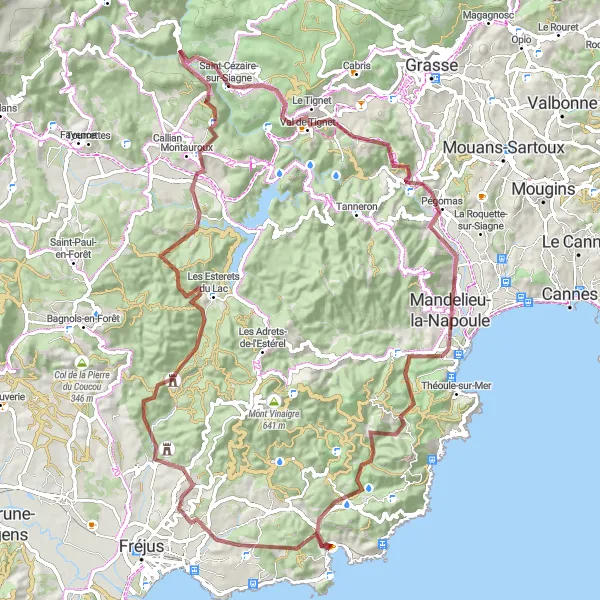 Miniature de la carte de l'inspiration cycliste "Sur les Chemins de Terre Rouge" dans la Provence-Alpes-Côte d’Azur, France. Générée par le planificateur d'itinéraire cycliste Tarmacs.app