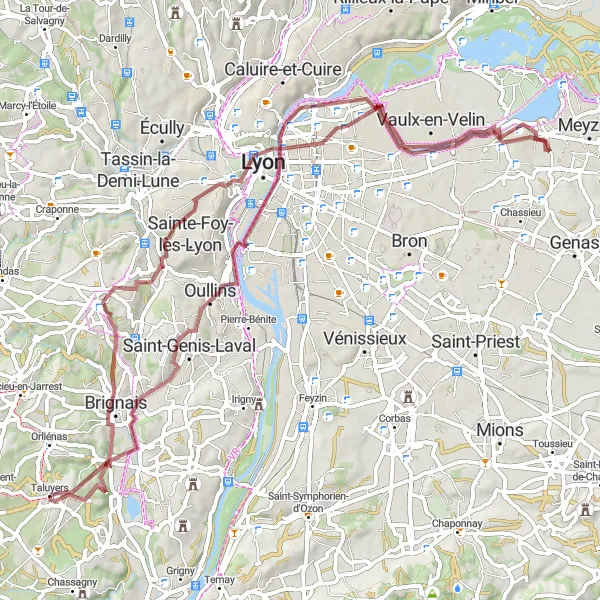 Zemljevid v pomanjšavi "Raziskovanje pokrajine na 74 km dolgi makadamski poti" kolesarske inspiracije v Rhône-Alpes, France. Generirano z načrtovalcem kolesarskih poti Tarmacs.app