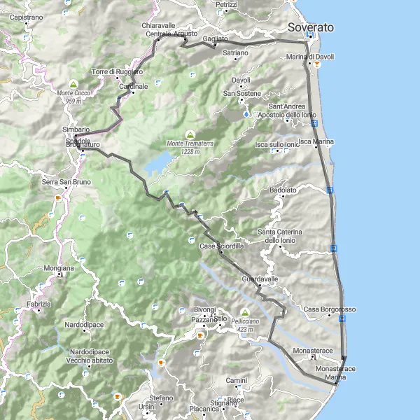 Miniatura della mappa di ispirazione al ciclismo "Traversata costiera da Isca Marina a Cardinale" nella regione di Calabria, Italy. Generata da Tarmacs.app, pianificatore di rotte ciclistiche