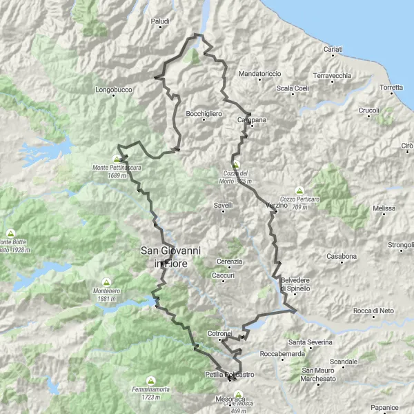 Miniatura della mappa di ispirazione al ciclismo "Epica cicloturistica da Petilia Policastro a Verzino" nella regione di Calabria, Italy. Generata da Tarmacs.app, pianificatore di rotte ciclistiche