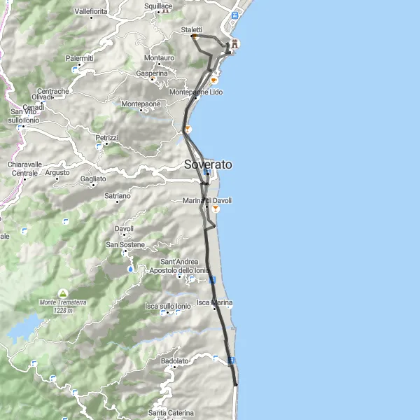 Miniatura della mappa di ispirazione al ciclismo "Tour rilassante da Soverato a Caminia" nella regione di Calabria, Italy. Generata da Tarmacs.app, pianificatore di rotte ciclistiche