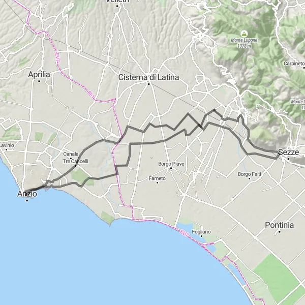 Miniatura della mappa di ispirazione al ciclismo "Giro in bicicletta tra Sermoneta e Sezze Scalo" nella regione di Lazio, Italy. Generata da Tarmacs.app, pianificatore di rotte ciclistiche