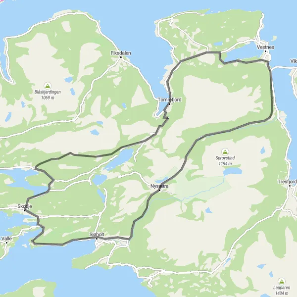 Map miniature of "Skodje to Tua to Flatevågen to Vestnes to Kjellbotnnakken to Skodje" cycling inspiration in Vestlandet, Norway. Generated by Tarmacs.app cycling route planner