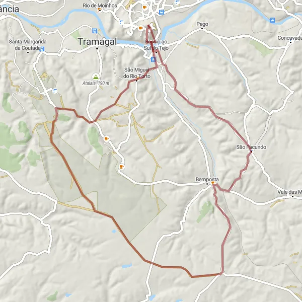 Miniatura do mapa de inspiração para ciclismo "Trilha de Gravel até São João" em Centro (PT), Portugal. Gerado pelo planejador de rotas de ciclismo Tarmacs.app